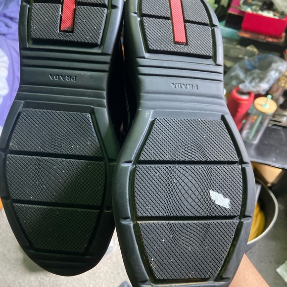 Too big , only worn once for 3 hours - Picture 6 of 7